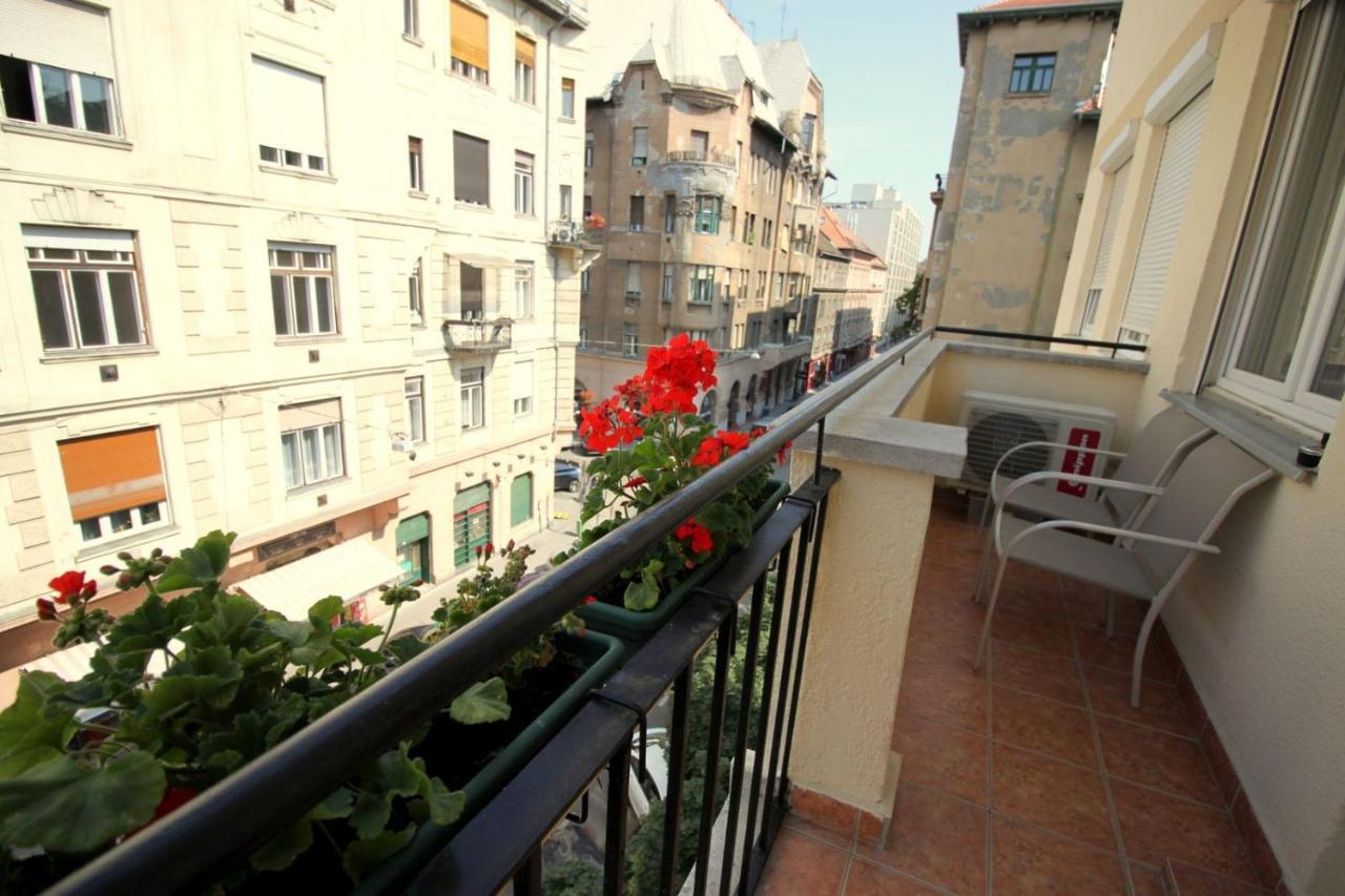 Andrew'S Residence Budapest Exteriör bild